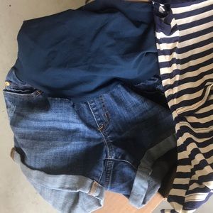Stretch short denim maternity shorts